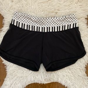Lululemon Groovy Run Short 6